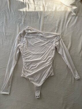 Abercrombie & Fitch | White Long Sleeve Asymmetrical Bodysuit | Size Small